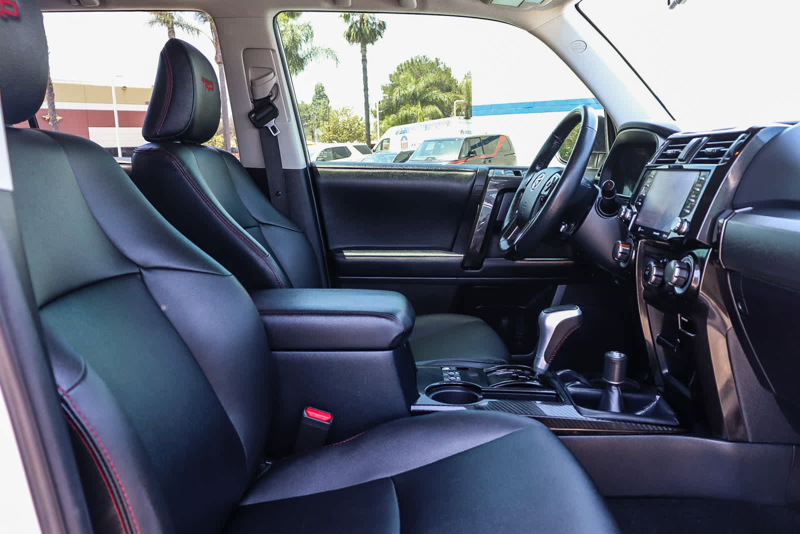 Used 2024 Toyota 4Runner TRD Off-Road Premium w/ Moonroof Package AWD/4WD image 27