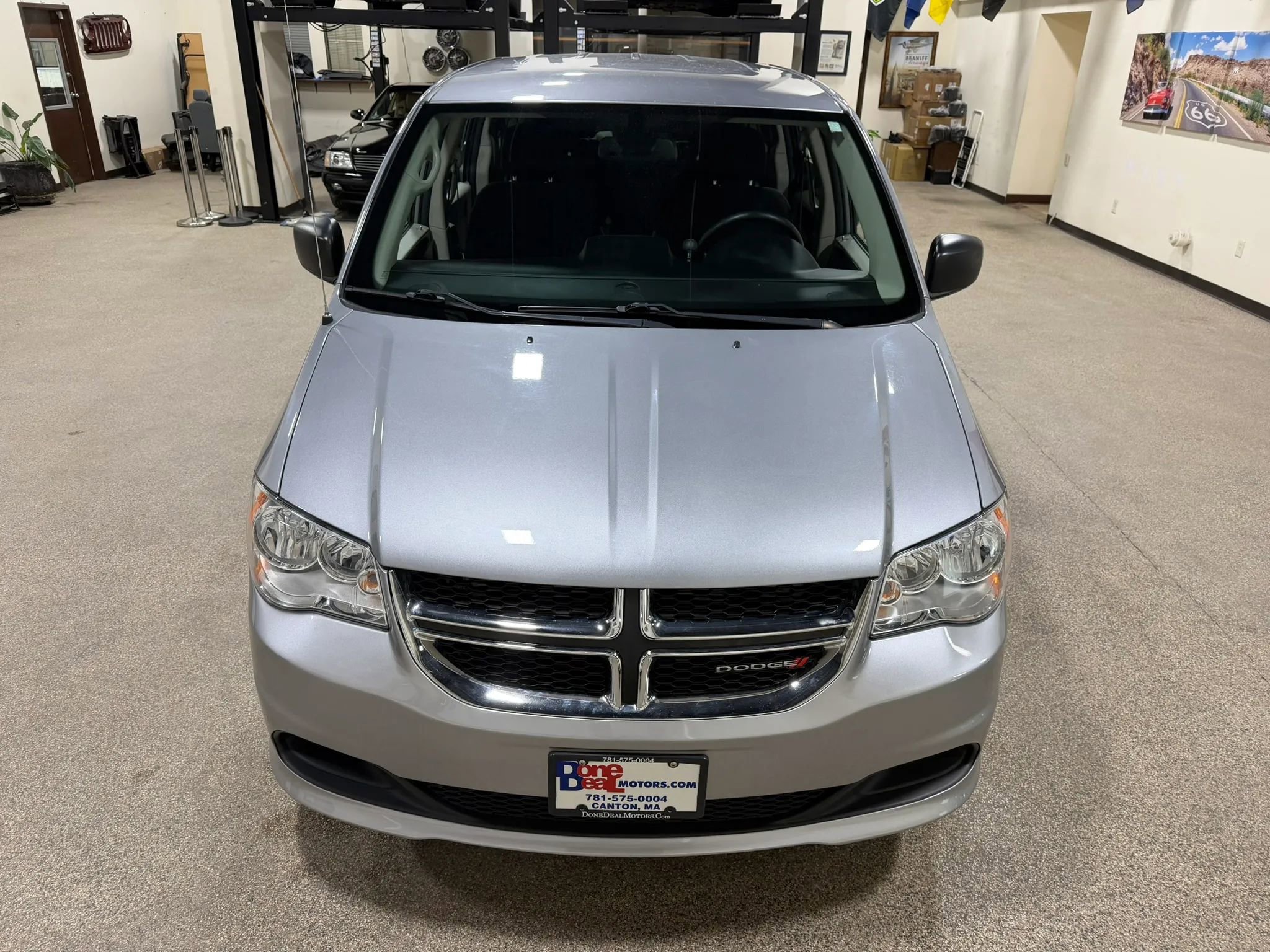 Used 2019 Dodge Grand Caravan SE image 4