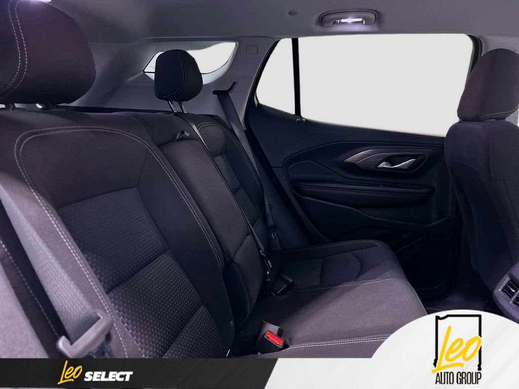 Used 2024 GMC Terrain SLE w/ Driver Convenience Package image 26
