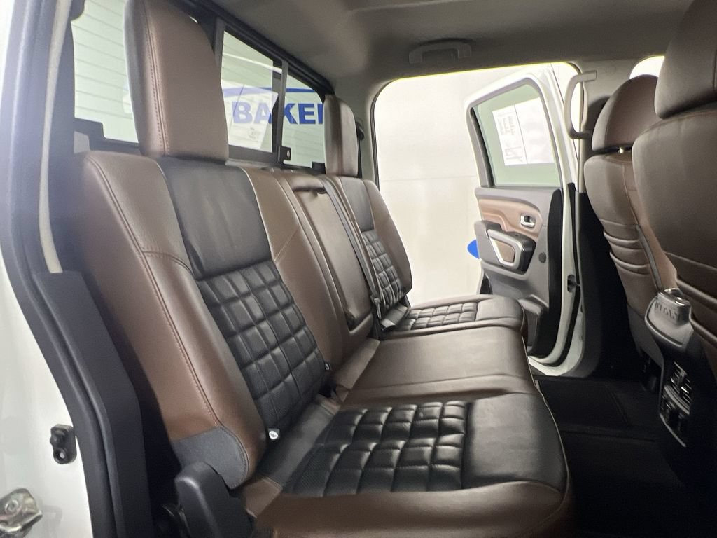 Used 2018 Nissan Titan Platinum Reserve w/ Platinum Utility Package AWD/4WD image 17