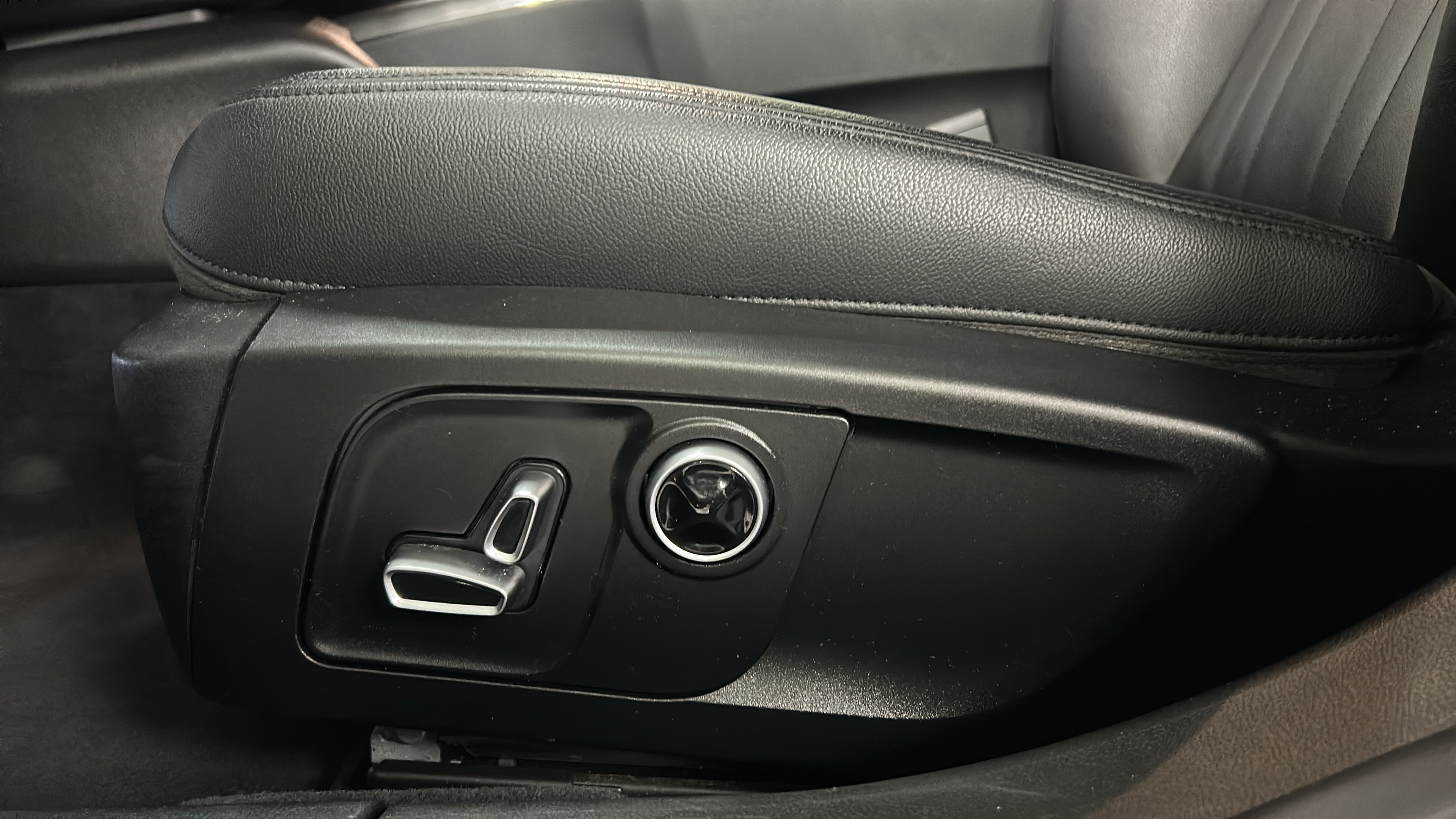 Used 2021 Maserati Ghibli RWD image 13