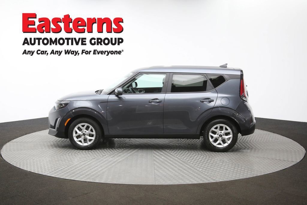 Used 2023 Kia Soul LX w/ LX Technology Package image 60