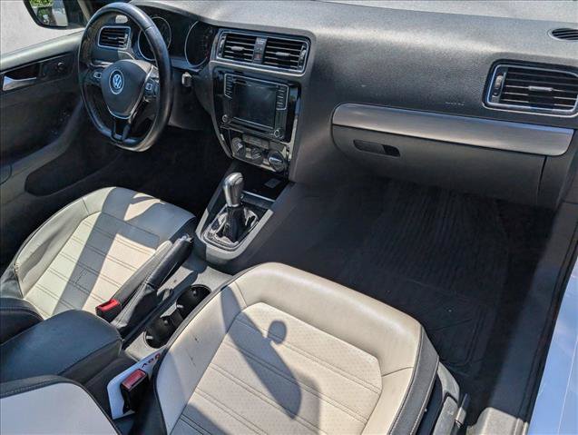 Used 2016 Volkswagen Jetta Sport FWD image 18