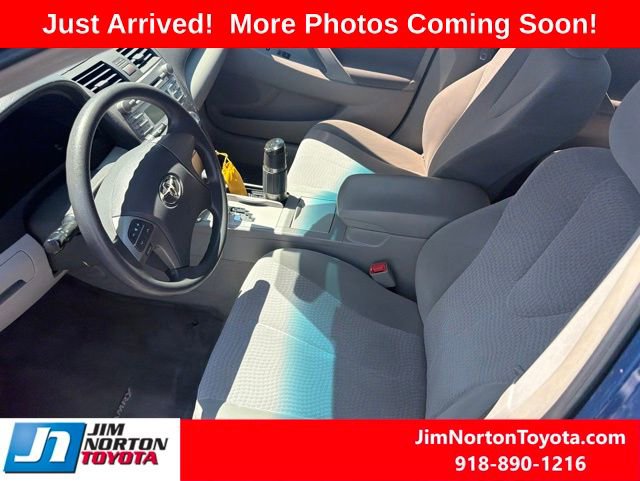 Used 2010 Toyota Camry LE FWD image 8