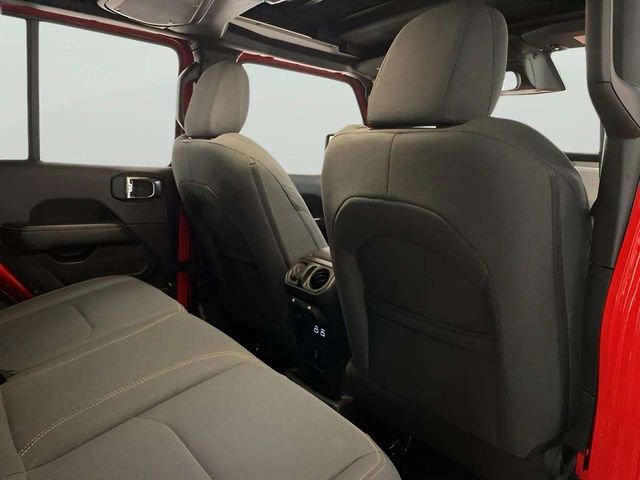 Used 2025 Jeep Wrangler Unlimited Sahara w/ Safety Group image 20