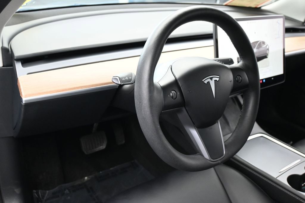 Used 2023 Tesla Model 3 Standard Range RWD image 16