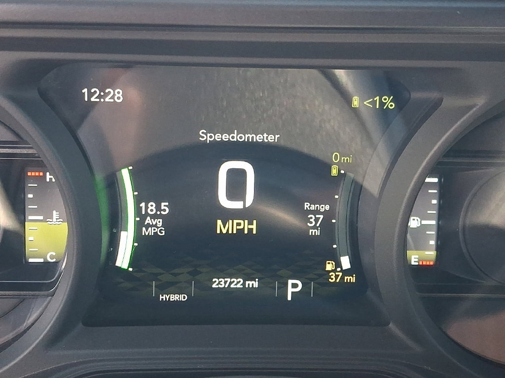 Used 2024 Jeep Wrangler Unlimited w/ Convenience Group AWD/4WD image 24
