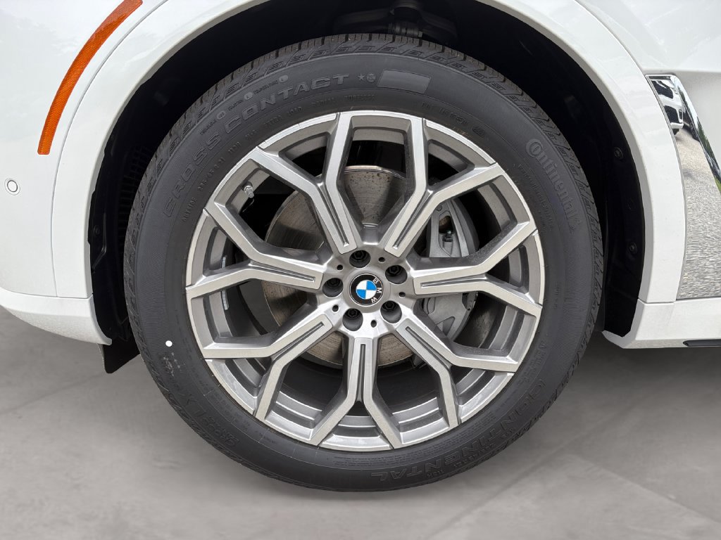 New 2027 BMW X7 xDrive40i AWD/4WD image 14