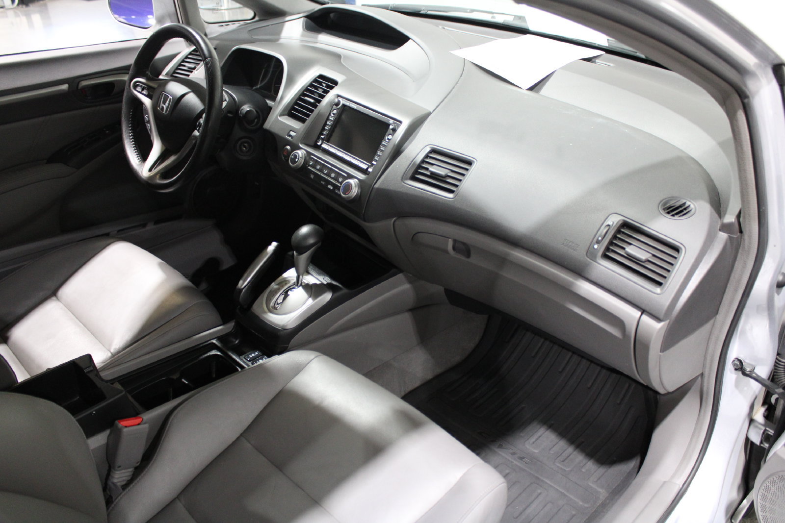 Used 2010 Honda Civic EX-L image 19