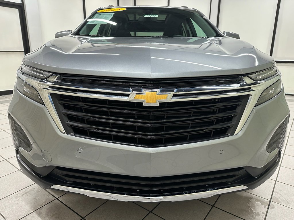 Used 2024 Chevrolet Equinox LT w/ LPO, Floor Liner Package image 12