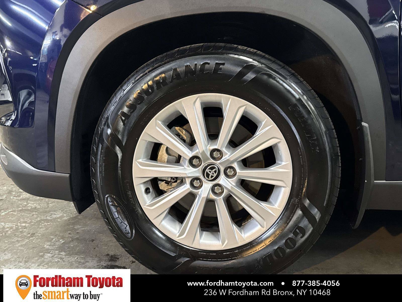 Used 2026 Toyota Grand Highlander AWD image 9
