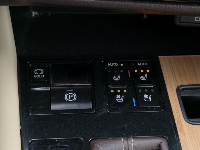 Used 2020 Lexus RX 350L FWD w/ Premium Package image 25