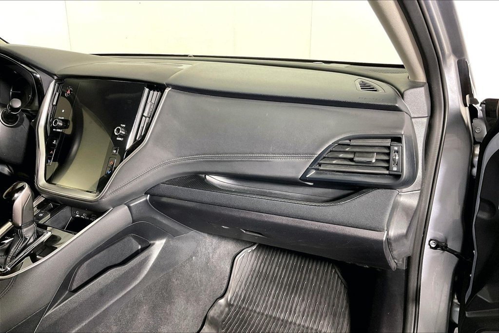 Used 2025 Subaru Outback Premium AWD/4WD image 18