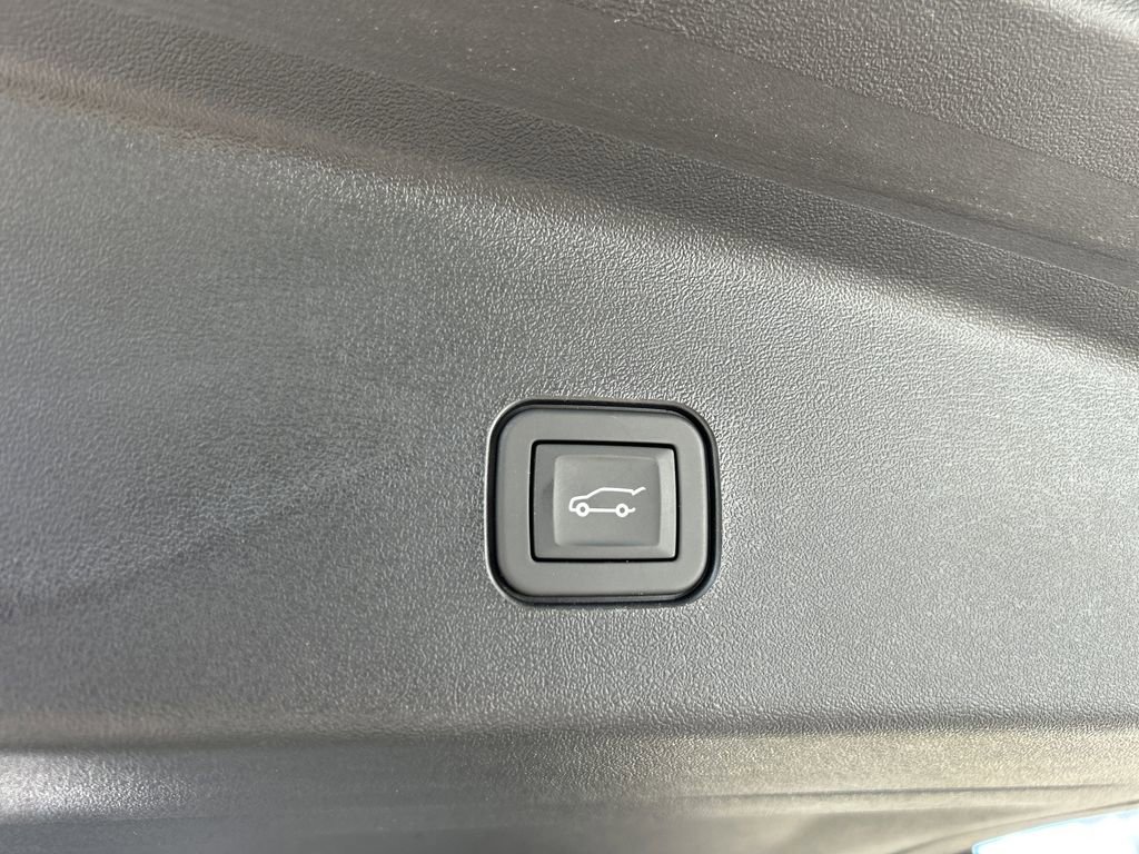 New 2026 Cadillac Vistiq Luxury image 11