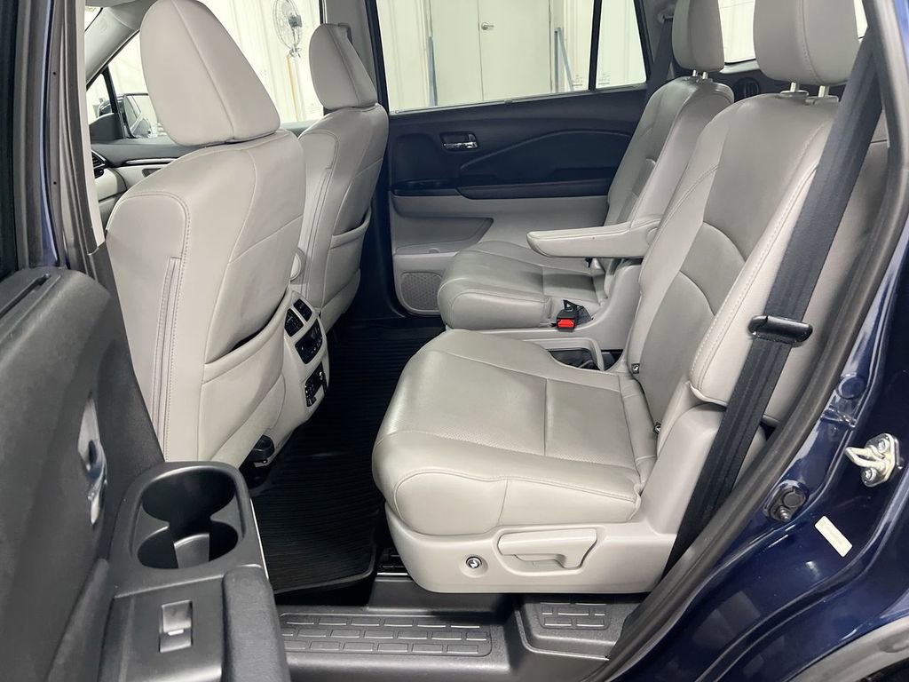 Used 2016 Honda Pilot Elite image 24