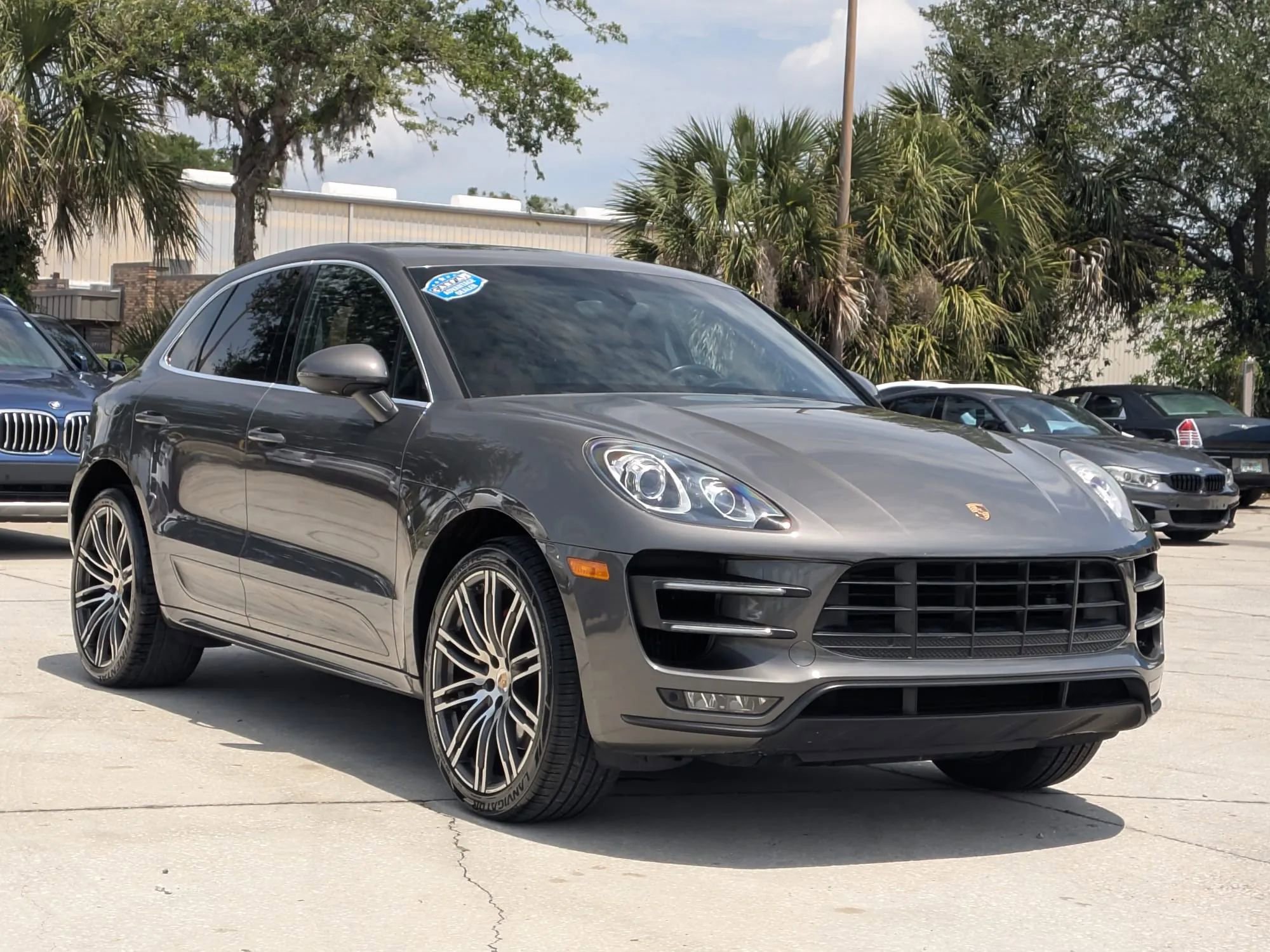 Used 2015 Porsche Macan Turbo AWD/4WD image 4