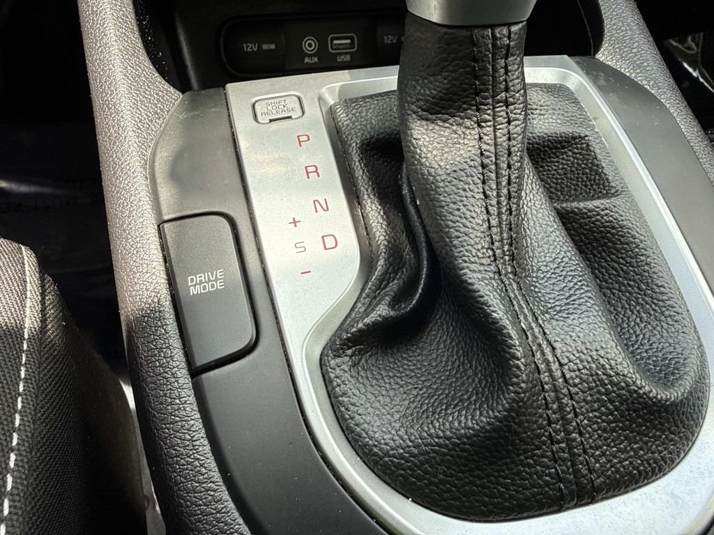Used 2021 Kia Forte LXS FWD image 33
