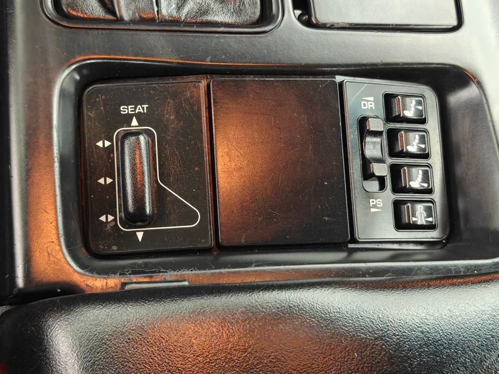 Used 1996 Chevrolet Corvette Coupe RWD image 7