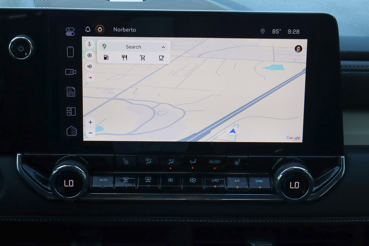 Used 2023 Chevrolet Colorado LT w/ LT Convenience Package II image 11