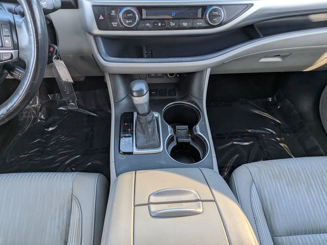 Used 2017 Toyota Highlander Plus image 16