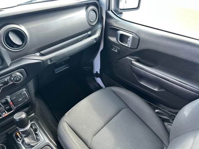 Used 2021 Jeep Gladiator Willys image 20