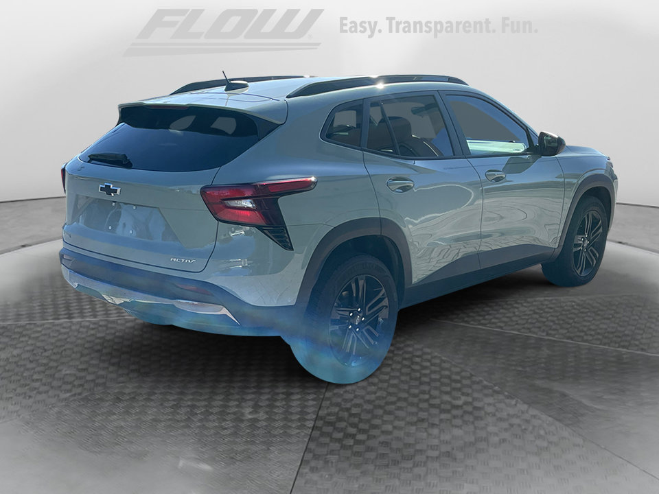 Used 2025 Chevrolet Trax ACTIV w/ Driver Confidence Package image 8