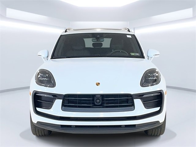 Used 2025 Porsche Macan image 10