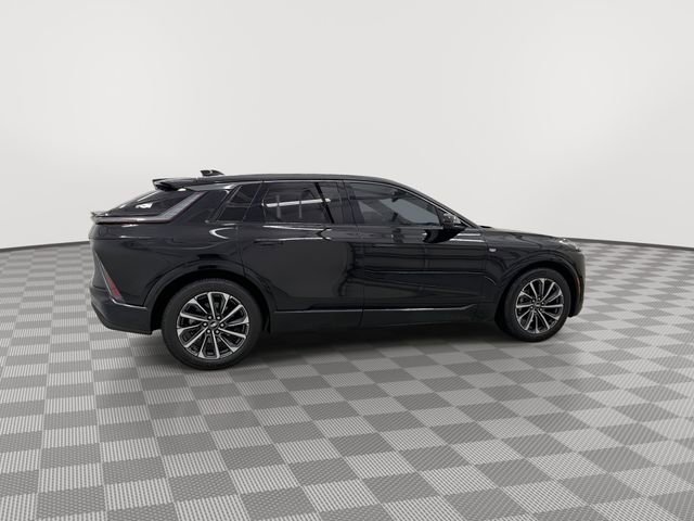 Used 2024 Cadillac Lyriq Sport image 11