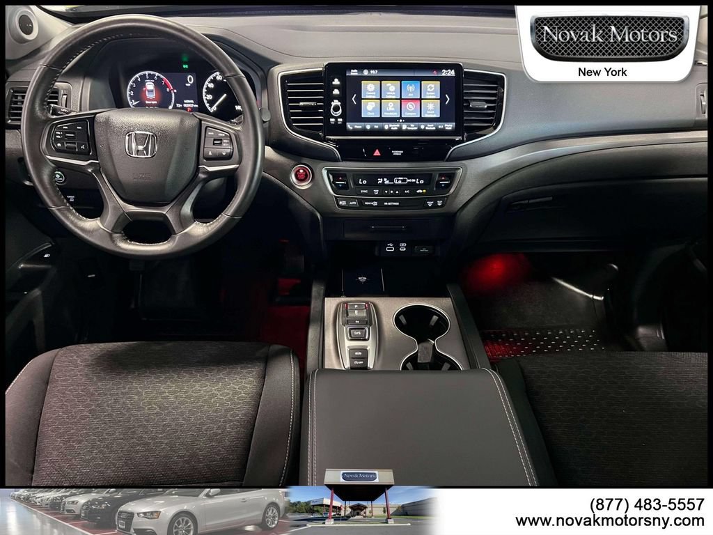 Used 2025 Honda Ridgeline Sport image 15