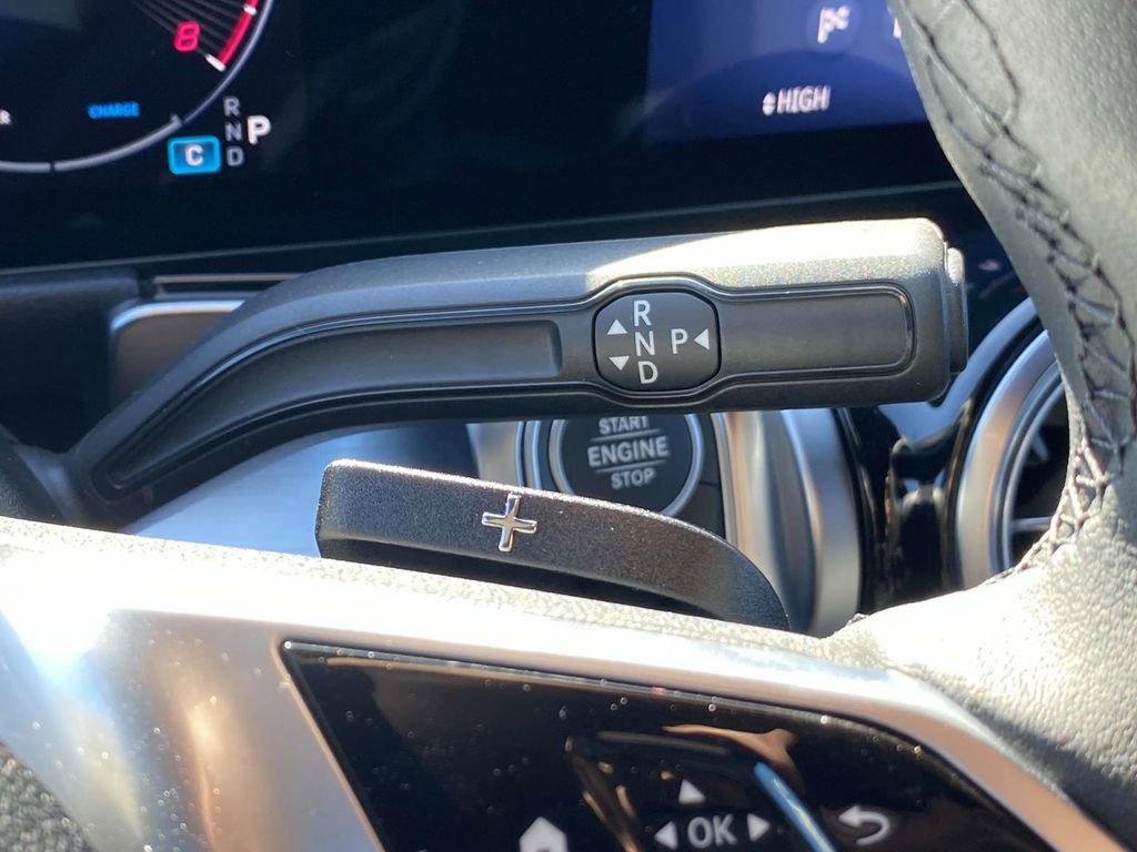 Certified 2025 Mercedes-Benz GLB 250 image 24