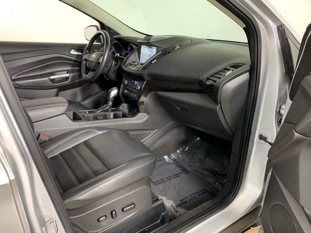 Used 2019 Ford Escape Titanium image 37