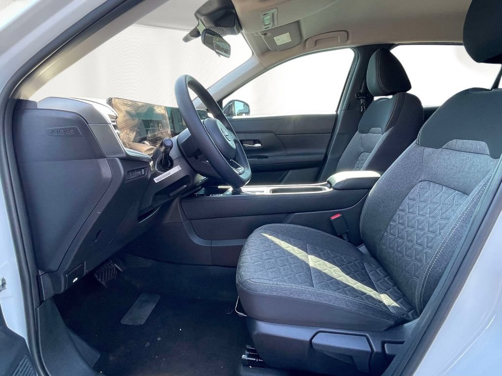 Used 2026 Nissan Kicks SV FWD image 14