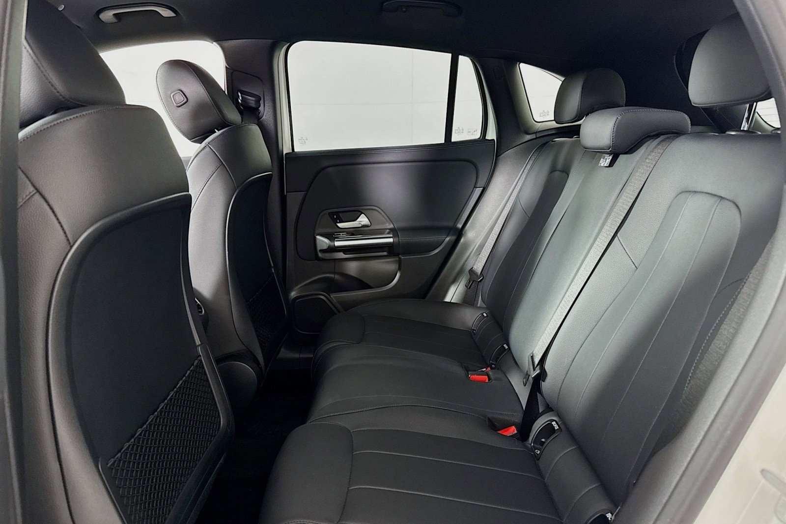 Certified 2026 Mercedes-Benz GLA 250 4MATIC image 9