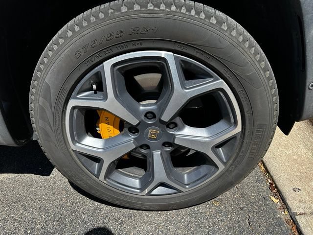 Used 2022 Rivian R1T Adventure AWD/4WD image 2