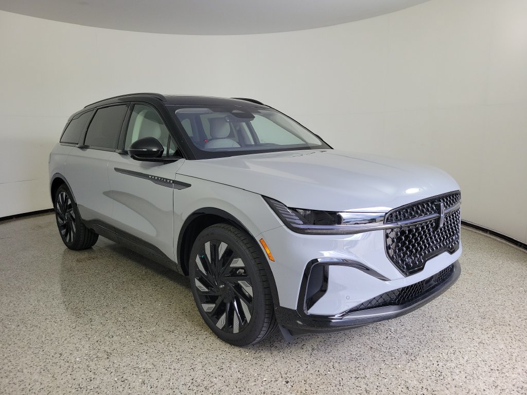 New 2026 Lincoln Nautilus Reserve w/ Jet Appearance Package AWD/4WD image 18