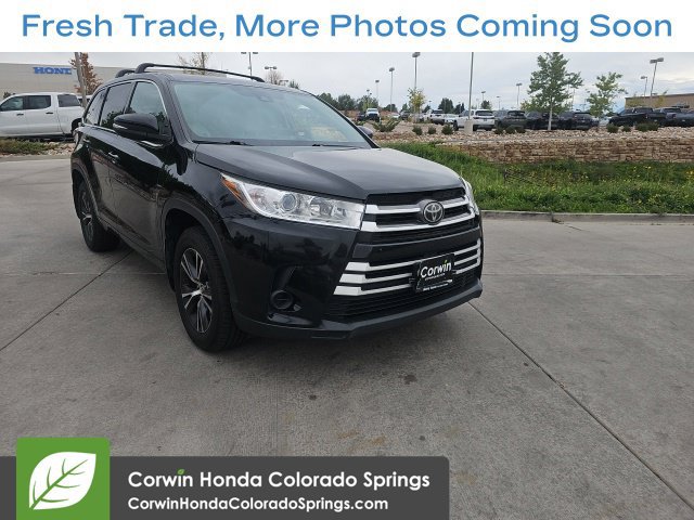 Used 2017 Toyota Highlander LE