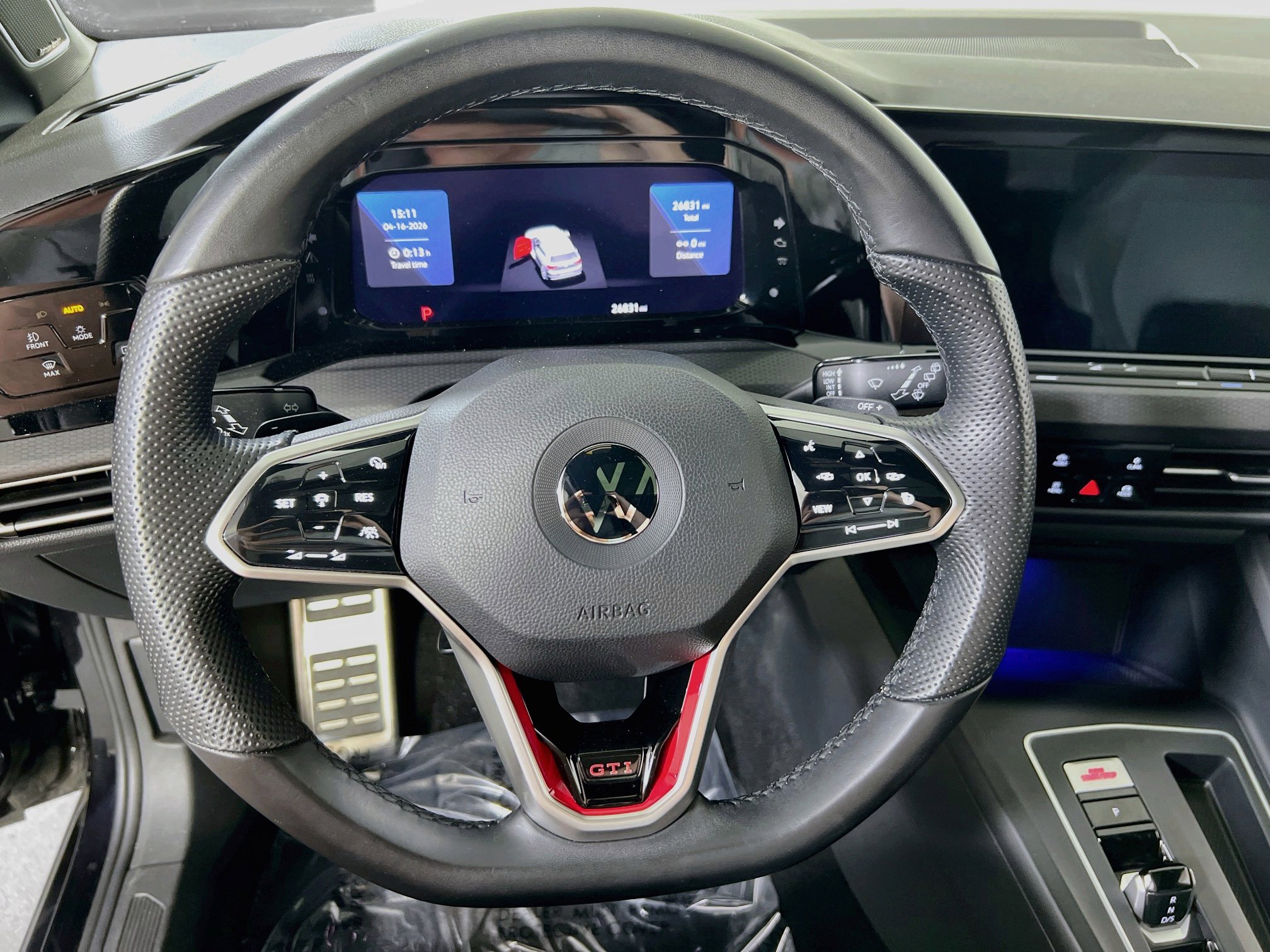 Used 2022 Volkswagen GTI SE w/ SE Leather Package image 11