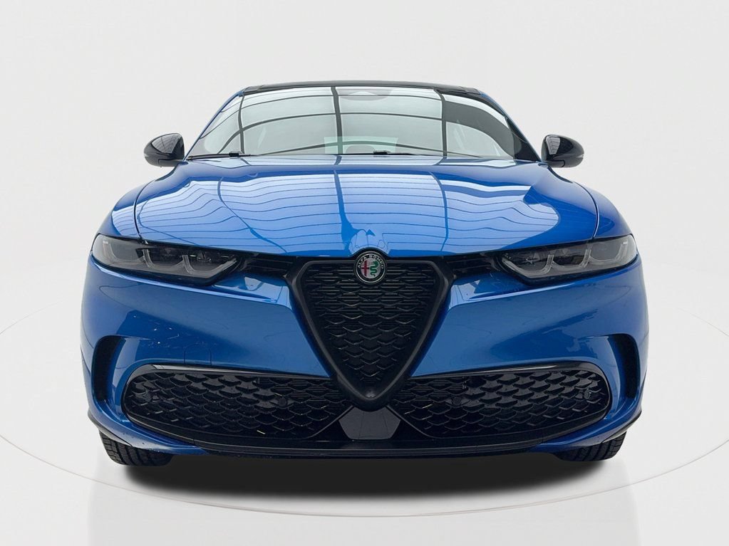 New 2025 Alfa Romeo Tonale w/ Premium Package AWD/4WD image 4