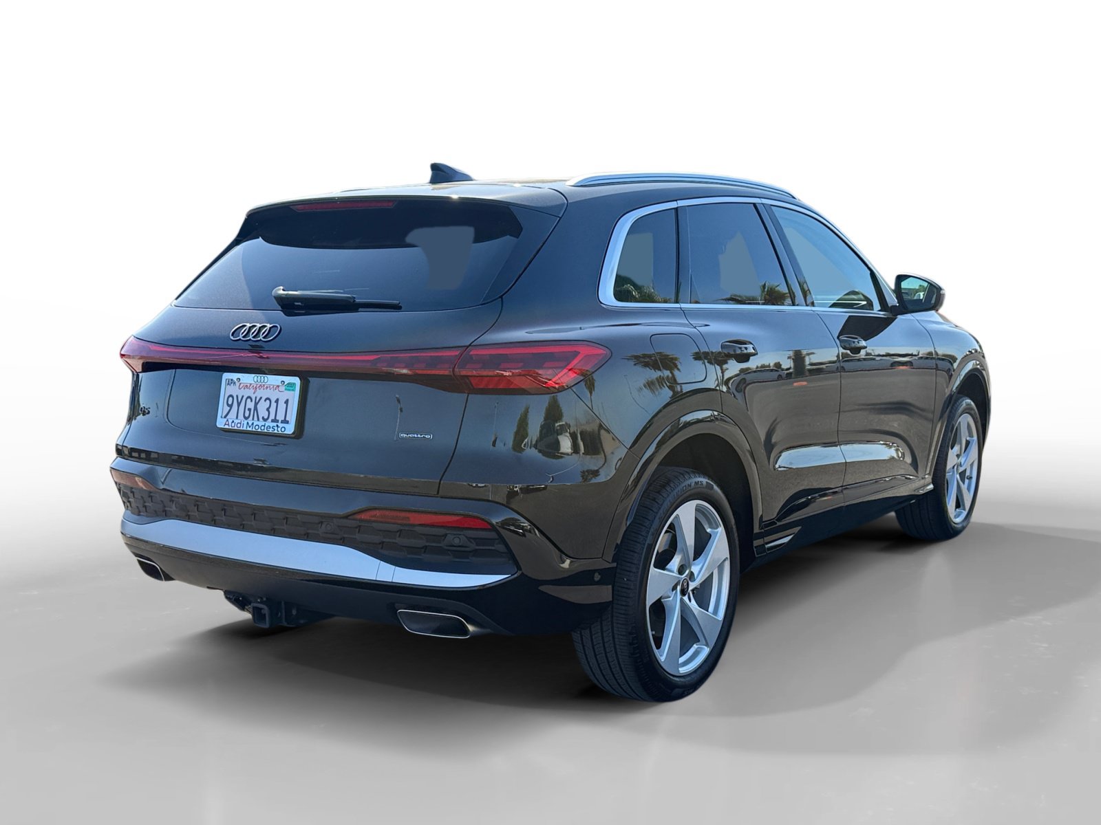 Certified 2025 Audi Q5 Premium AWD/4WD image 5