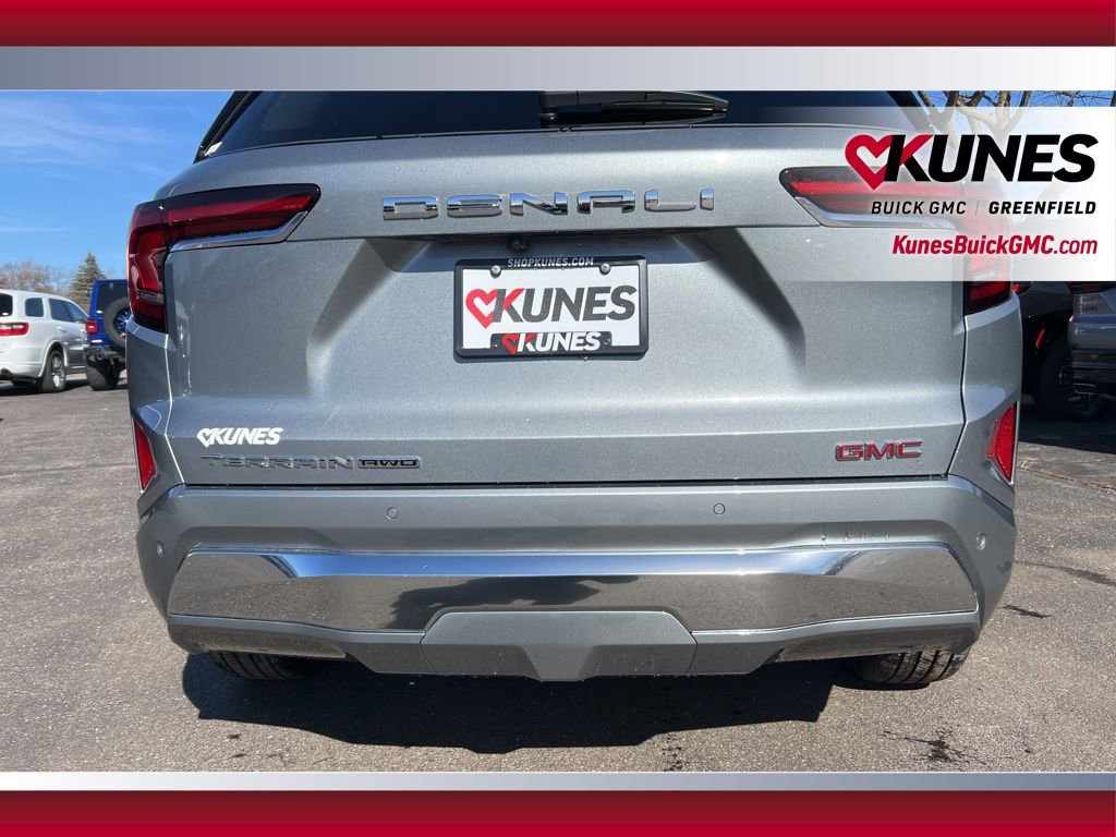 New 2026 GMC Terrain Denali w/ LPO, Floor Liner Package image 8