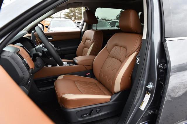 New 2026 Nissan Pathfinder Platinum image 25