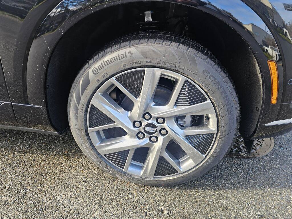 New 2026 Cadillac Optiq Luxury 1 RWD image 14