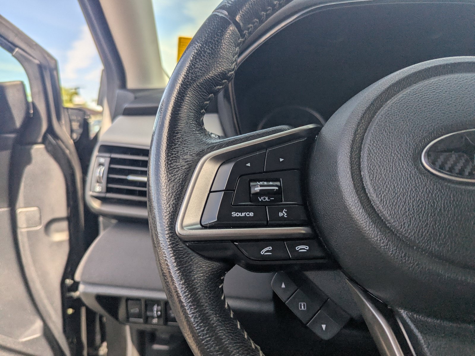 Used 2020 Subaru Outback Premium AWD/4WD image 31