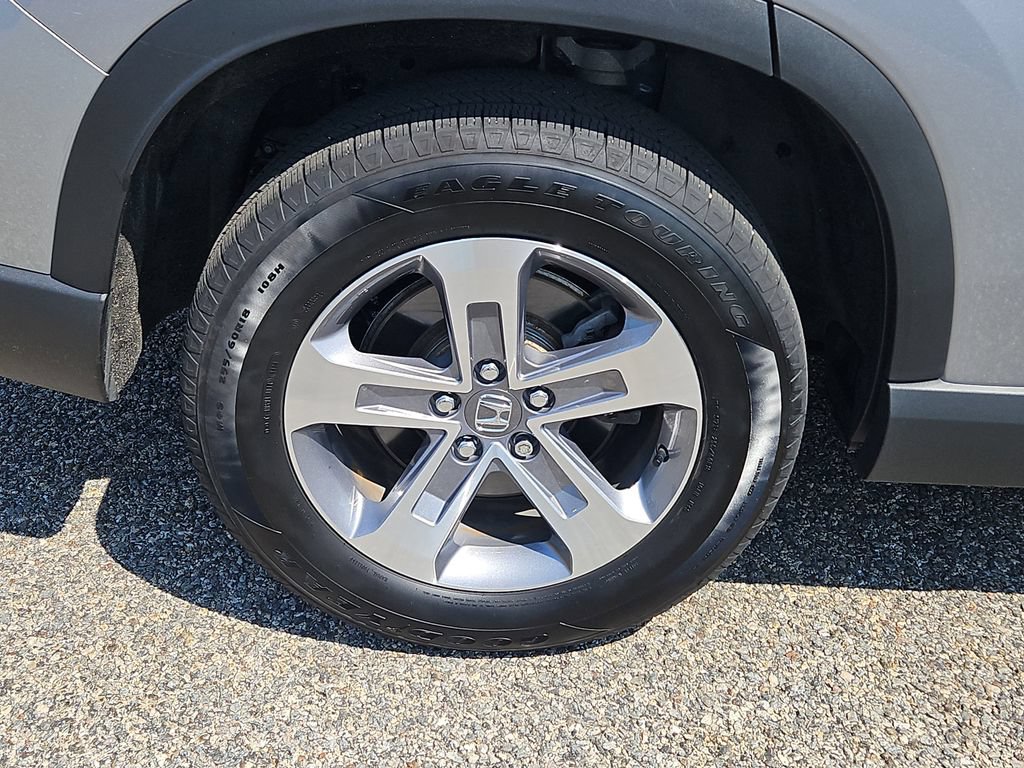 Certified 2025 Honda Pilot EX-L image 9
