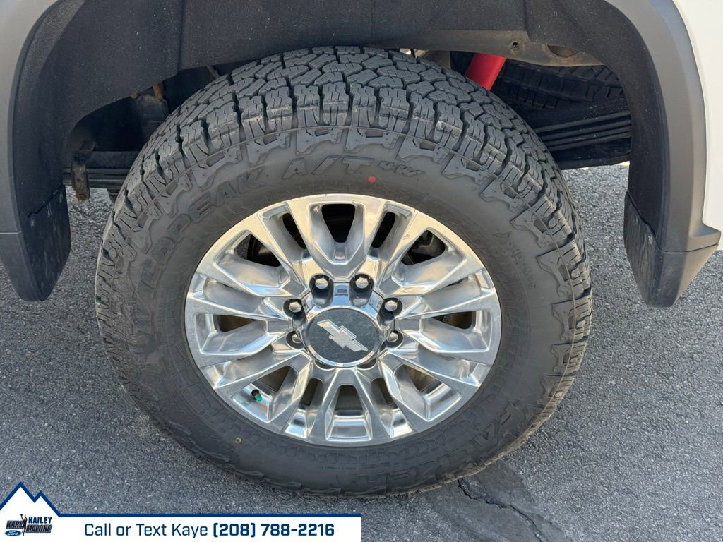 Used 2020 Chevrolet Silverado 2500 High Country w/ Z71 Off-Road Package image 17