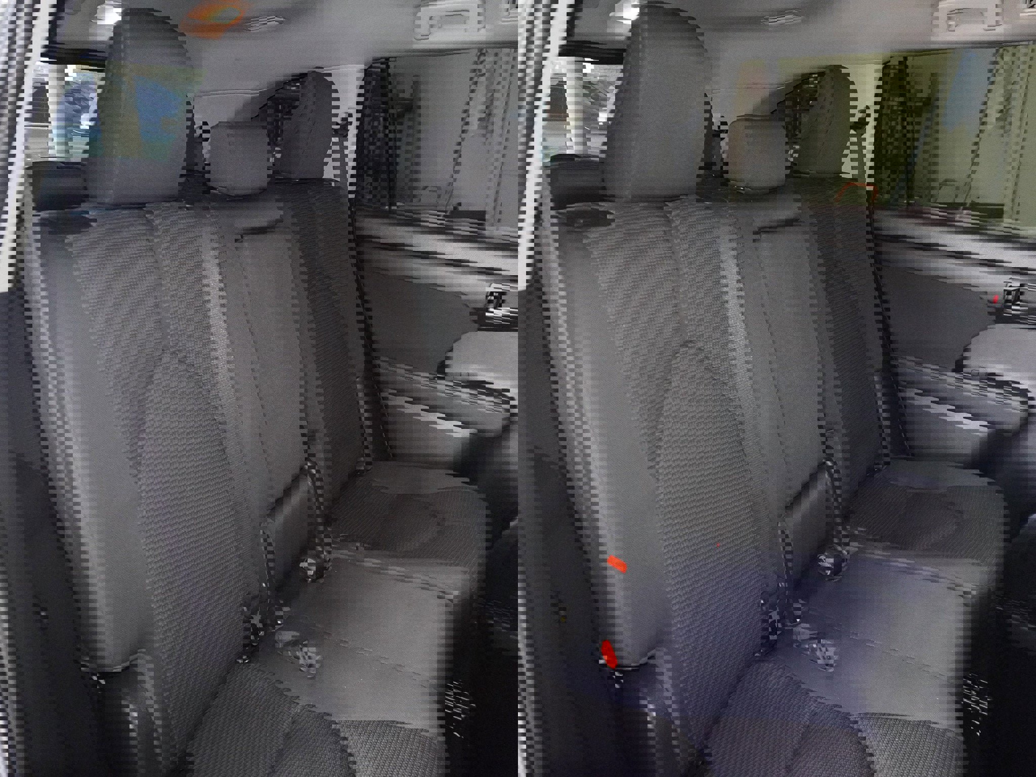 Used 2022 Toyota Highlander LE image 43