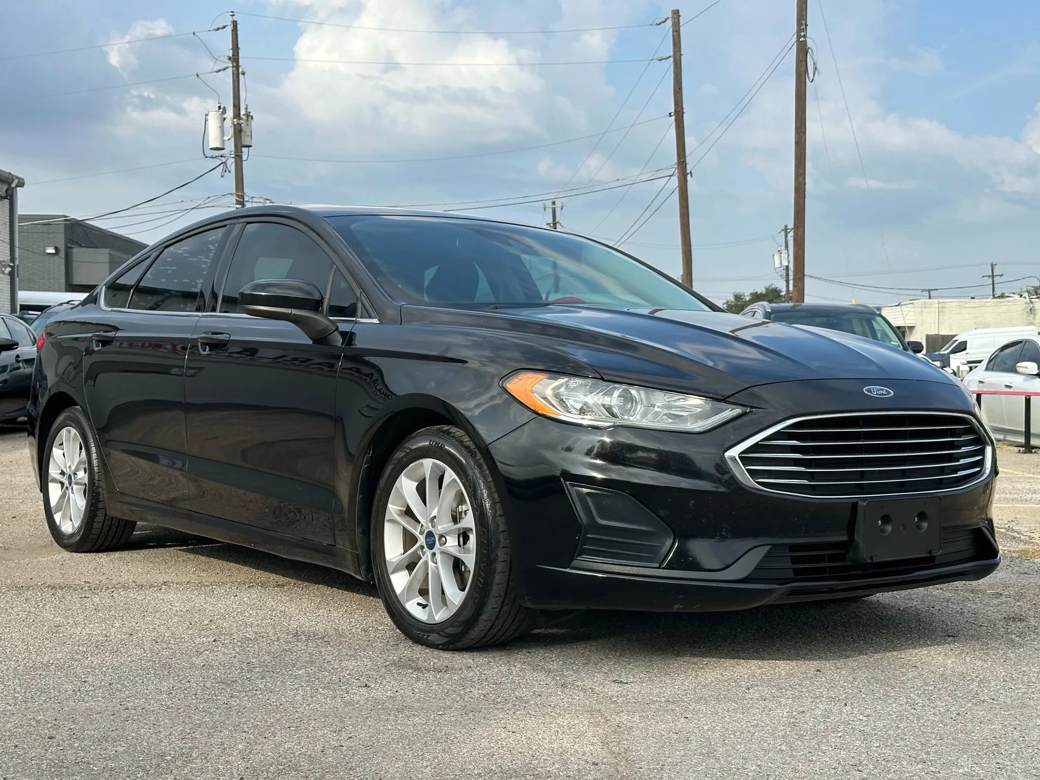 Used 2020 Ford Fusion SE image 9