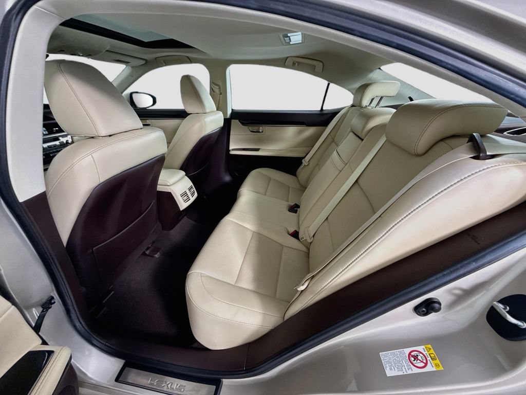 Used 2017 Lexus ES 350 w/ Accessory Package 2 FWD image 21