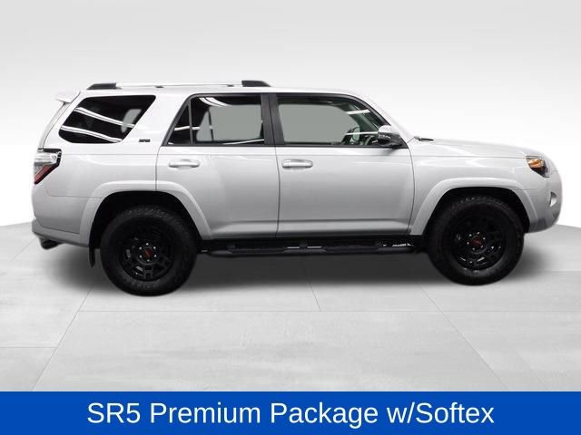 Used 2021 Toyota 4Runner SR5 Premium image 2
