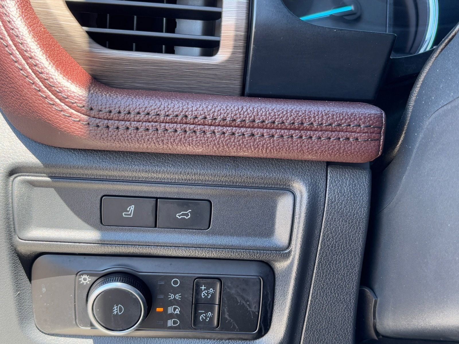 Used 2023 Ford Expedition Max Limited image 30